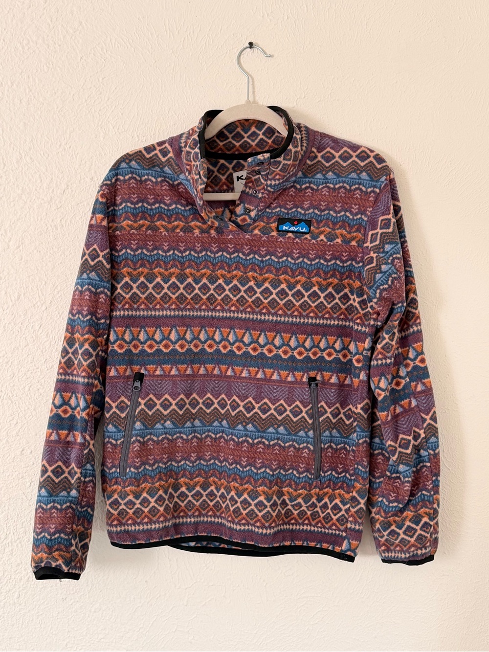 Kavu women’s Zip-Up Fleece Pullover Jacket - Purple, Blue & Brown Pattern
